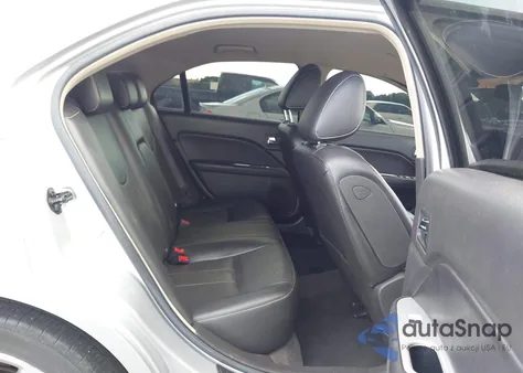 2010 Mercury Milan Premier z USA, uszkodzony, nr VIN 3MEHM0JG9AR660363